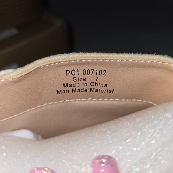 Journee Sadiya Bootie in Off-White, Women's Size 7, New in Box - Picture 4 of 9